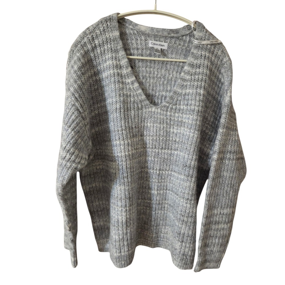 Calvin Klein Gray Chunky Knit V-Neck Pullover Sweater Cozy L NWOT